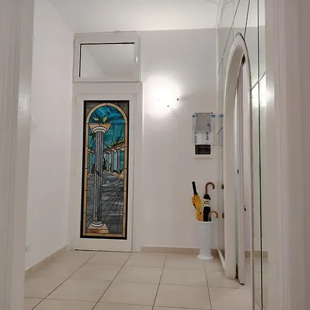 Regina Di Cuori Διαμέρισμα Ρώμη